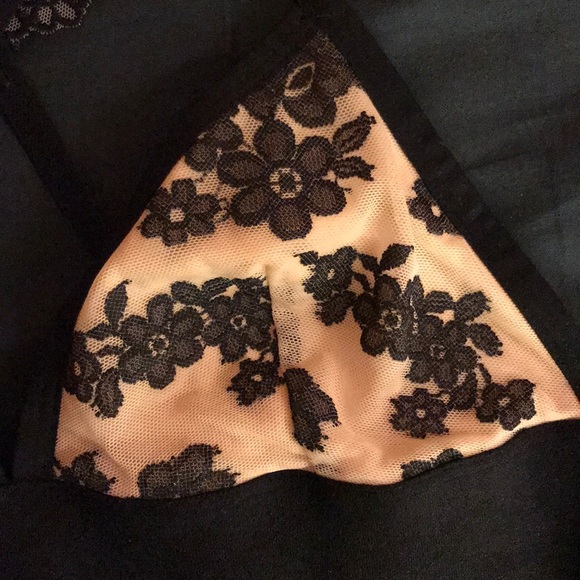 PINK VS NEVER WORN BRALETTE - Picture 4 of 4